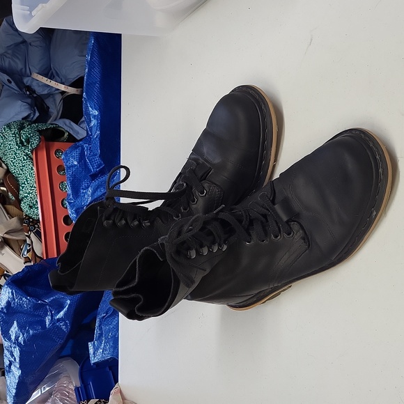 Dr. Martens Shoes Dr Martens Mens Pier Hi Top Tie Black Leather